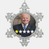 Präsident Joe Biden Zulassungsbewertung Schneeflocken Zinn-Ornament (Vorderseite)
