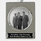 Präsident John Kennedy & Brothers American Camelot Banner-Ornament Silber (Vorderseite)