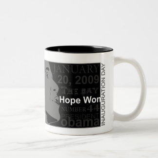 Präsident Obama - Einweihungstag Zweifarbige Tasse