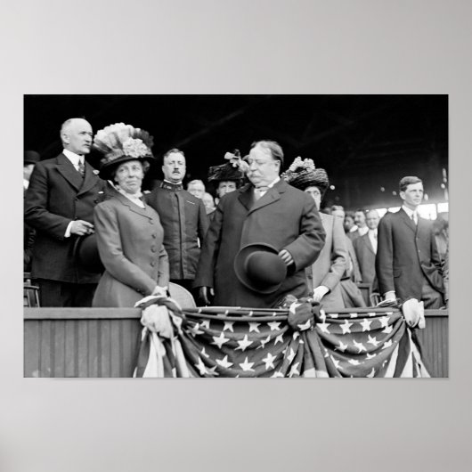 Präsident Taft and Nellie Taft At Baseball Game Poster (Vorne)