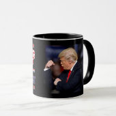 Präsident Trump 2024 Tasse (VorderseiteRechts)