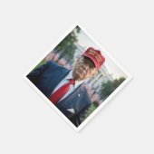 Präsident Trump mit einem Red Hat Serviette (Ecke)