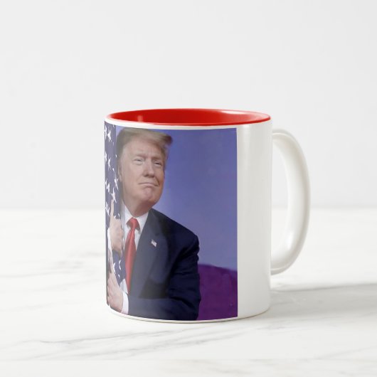 Präsident Trump rügt die Flagge Zweifarbige Tasse (VorderseiteRechts)