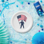 Präsident Trump trägt die Flagge der USA Pappteller (Party)