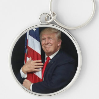 Präsident Trump umarmt die amerikanische Flagge Schlüsselanhänger
