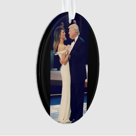 Präsident Trump und Melania tanzen Ornament (Vorderseite)