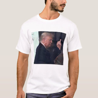 Präsident Trump zeigt den Stinkefinger T-Shirt