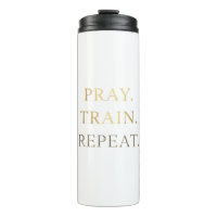 Pray Train Repeat Tasse – Christliche Fitness-Moti