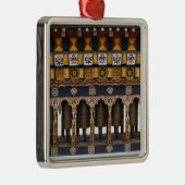 Prayer Wheels in a small public square Silbernes Ornament (Rechts)