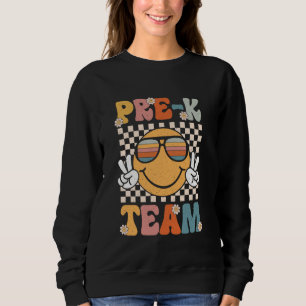 Pre-k Team Preschool Kinder Smile Retro 1. Tag Sweatshirt