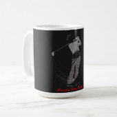 Precision siegt leise Golf-Wortkunst Kaffeetasse (Vorderseite Links)