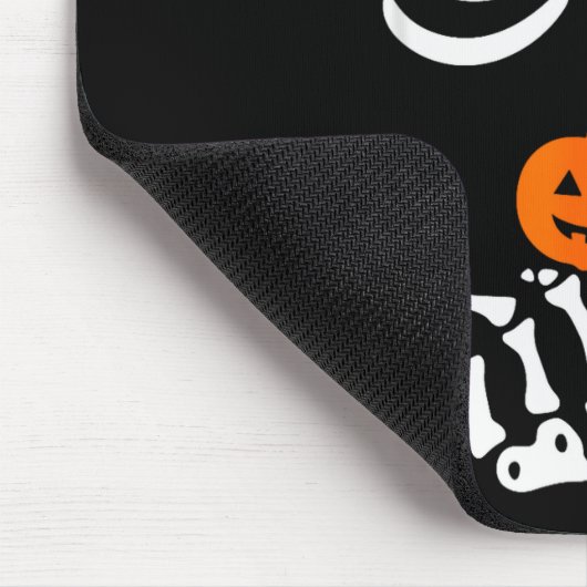 Pregnant Skeleton Baby Bump Funny Halloween Tee Mousepad (Ecke)