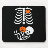 Pregnant Skeleton Baby Bump Funny Halloween Tee Mousepad (Vorne)