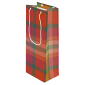 Preiselbeer-Karomuster Geschenktüte Für Weinflaschen (Vorderseite Schrägansicht)