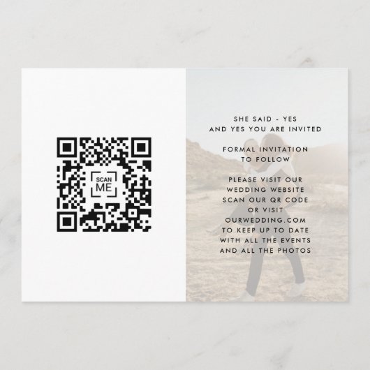 Premium fett Moderner QR CODE Text Zwei Foto Save The Date (Rückseite)