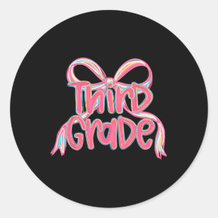 Preppy Back To School 3. Klasse Rosa Coquette Schl Runder Aufkleber