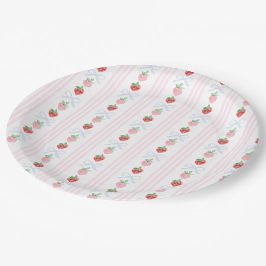 Preppy Berry First Birthday Watercolor Strawberrie Pappteller (Schrägansicht)