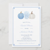 Preppy Blue and White Pumpkin Herbst Brautparty Einladung (Vorderseite)