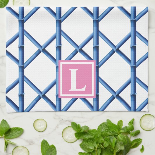 Preppy Blue Trellis Bamboo Muster Monogram Geschirrtuch (Gefaltet)