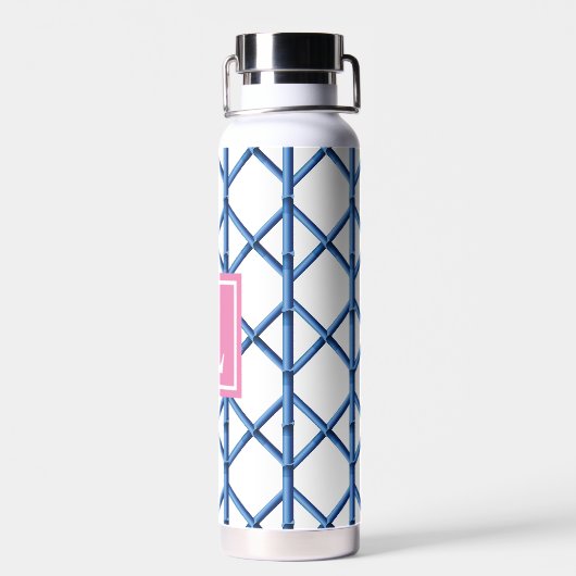 Preppy Blue Trellis Bamboo Muster Monogram Trinkflasche (Rückseite)