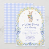 Preppy Bunny Floral Rabbit Gingham Boy Baby Shower Einladung (Vorne/Hinten)