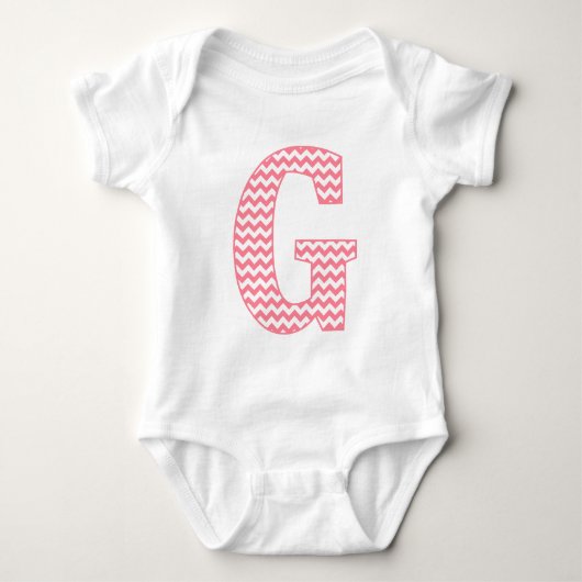 Preppy Classic Pink Zickzack Letter G Monogram Baby Strampler (Vorderseite)