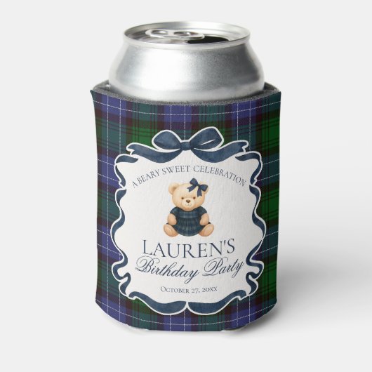 Preppy Coquette Bow Bear Tartan Birthday Favor Dosenkühler (Kanne Rückseite)