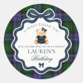 Preppy Coquette Bow Bear Tartan Birthday Favor Runder Aufkleber (Vorderseite)
