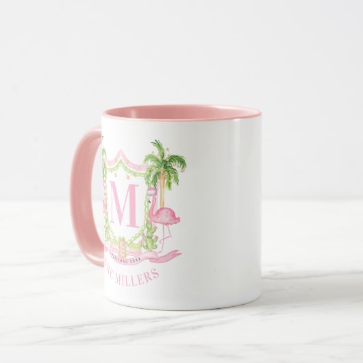 Preppy Flamingo Christmas Monogram Crest Tasse (Vorderseite Links)