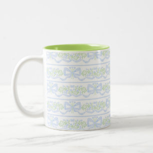 Preppy Grandmillennial Coquette Preppy Floral Zweifarbige Tasse