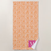 Preppy Greek Key Monogram – Orange & Hot Pink Strandtuch (Vorderseite)