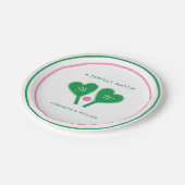 Preppy Green and Pink Wedding Pickleball Pappteller (Schrägansicht)