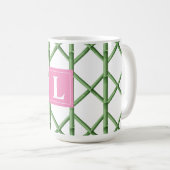 Preppy Green Trellis Bamboo Muster Monogram Kaffeetasse (VorderseiteRechts)