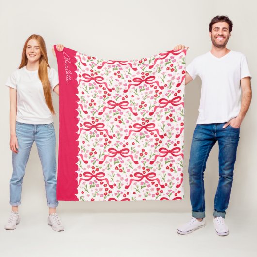 Preppy Hand Drawn Coquette Pink Red Bows Fleecedecke (Beispiel)