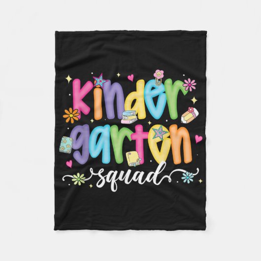 Preppy Kindergarten Squad Team Crew Teacher Back T Fleecedecke (Vorderseite)
