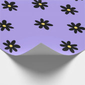 Preppy Lila Black Floral Simple Blume Pattern Geschenkpapier (Ecke)
