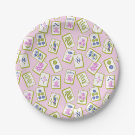 Preppy Mahjong-Steine auf pastellrosa Pappteller