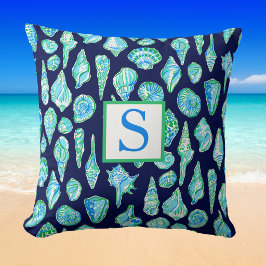 Preppy-Muscheln auf Navy-Background-Monogramm Kissen