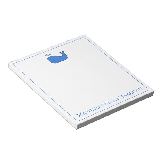 Preppy Nautical Blue and White Whale Personalisier Notizblock (angewinkelt)