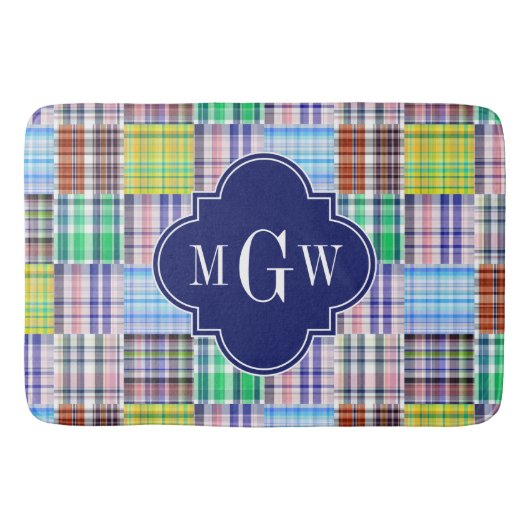 Preppy Patchwork Madras Navy Quatrefoil Monogram Badematte (Vorderseite)