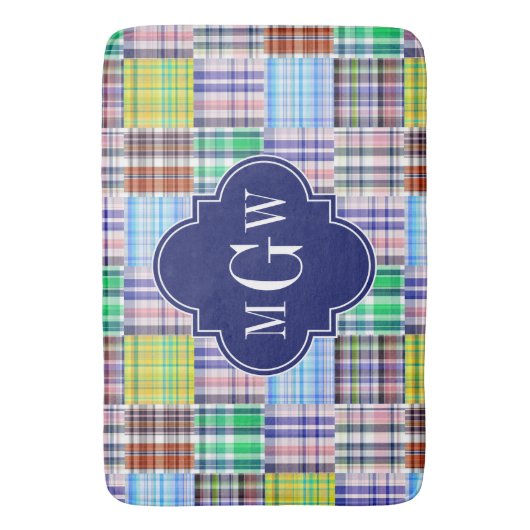 Preppy Patchwork Madras Navy Quatrefoil Monogram Badematte (Vorderseite Vertikal)