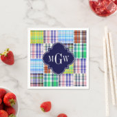 Preppy-Patchwork-Madras-Navy-Quatrefoil-Monogramm Serviette (Beispiel)