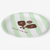 Preppy Pickleball Stripes Wedding Pappteller (Schrägansicht)