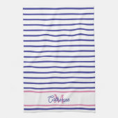 Preppy Pink and Navy Blue Stripe Simple Monogram Geschirrtuch (Vertikal)
