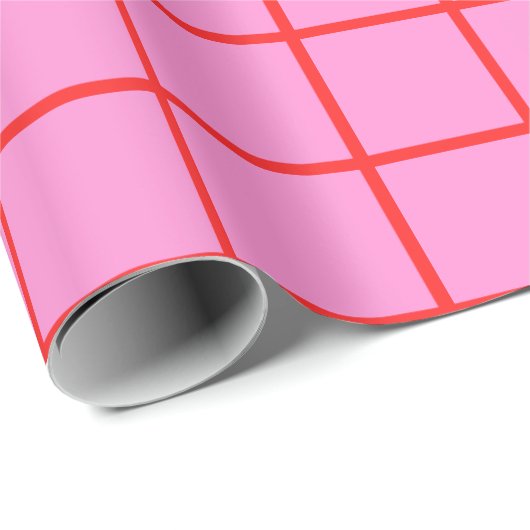 Preppy Pink and Red Grid Pattern Geschenkpapier (Rolleneckpunkt)