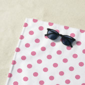 Preppy Pink Golf Carts auf Polka Dots Personalisie Strandtuch (Beispiel)