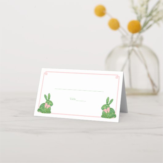 Preppy Pink Green Boxwood Rabbit Osterfeier Platzkarte (Vorderseite)