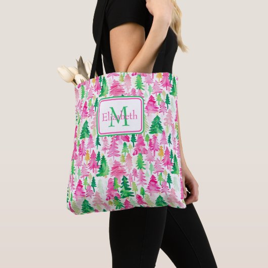 Preppy Pink und Green Christmas Trees Monogram Tasche (Von Nahem)
