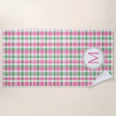 Preppy Pink und Green Kariert Monogram Strandtuch (Vorderseite)