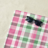 Preppy Pink und Green Kariert Monogram Strandtuch (Beispiel)